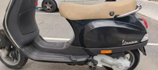 Vespa LX 50 4T Negra