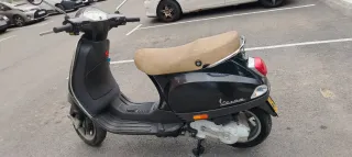 Vespa LX 50 4T Negra
