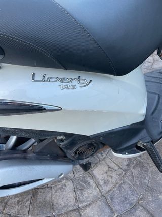 Piaggio Liberty 125 Blanca