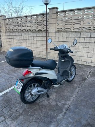 Piaggio Liberty 125 Blanca