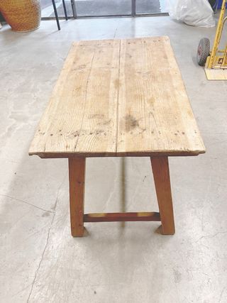 Mesa rústica de pino. Finales del S.XIX