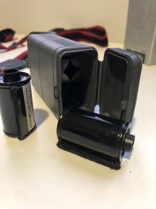 Cámara Pentax P30N + Objetivo Pentax-A Zoom 28-80