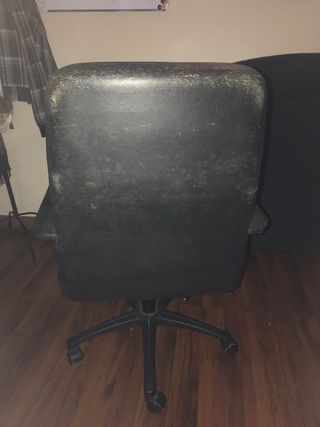 Silla de escritorio giratoria negra