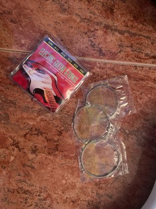 Guitarra Eléctrica Max Color Crema