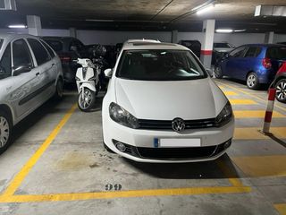 Volkswagen Golf 6 Modelo Sport 1.6 TDI 105 CV