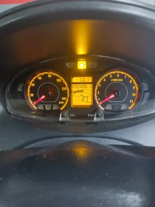 Suzuki Burgman 125 Scooter