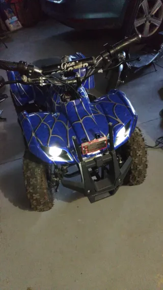 Quad Eléctrico Infantil Azul