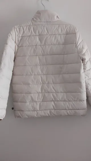 Chaqueta acolchada Sprinter beige con etiquetas