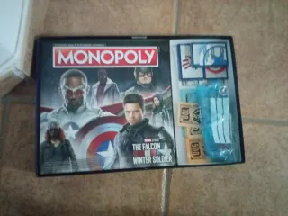 Monopoly Marvel: Falcon y Soldado Invierno