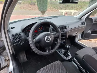 Volkswagen Golf 2002