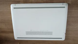 Ordenador portátil HP blanco