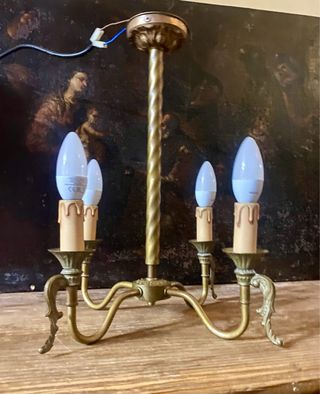 Lámpara de latón antigua