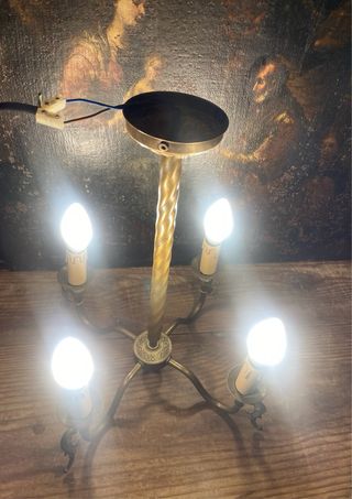 Lámpara de latón antigua