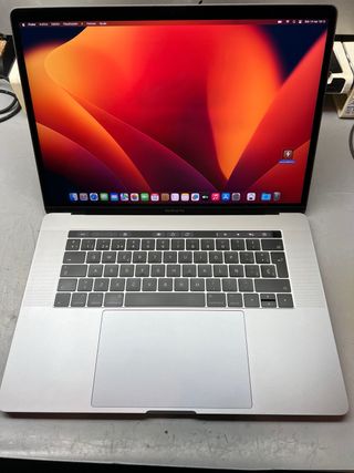 MacBook Pro 15” 2017 Plata