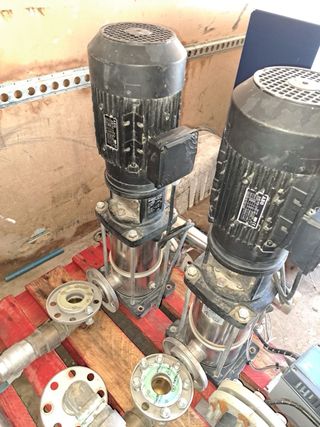2 Bombas de Agua AEG + Variadores
