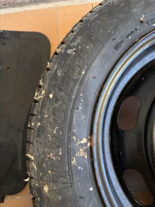 Rueda de repuesto Michelin 4 tornillos