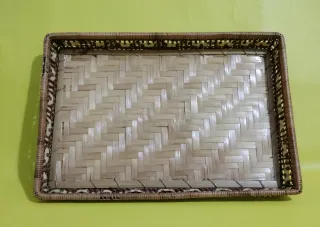 Bandeja de mimbre rectangular