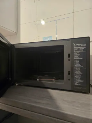 Microondas LG 32L Grill Negro 1200W Mod. MH7265DPS