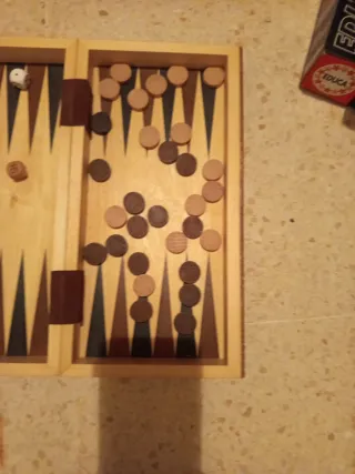 Juego de mesa de madera