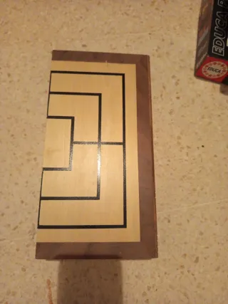 Juego de mesa de madera