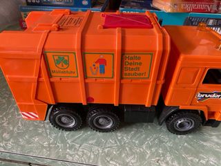 Camioncino Bruder nettezza urbana