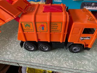 Camioncino Bruder nettezza urbana