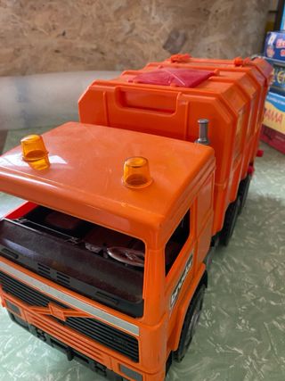 Camioncino Bruder nettezza urbana