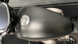 Hyosung Aquila GV 125 S Negra/Gris