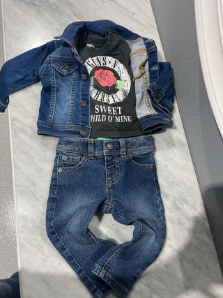 Conjunto Bebé 4-6 Meses guns&roses. Benetton. Cana
