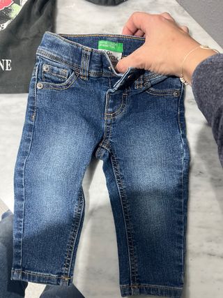 Conjunto Bebé 4-6 Meses guns&roses. Benetton. Cana