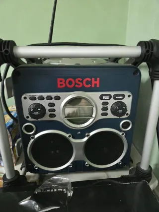 Radio Bosch Azul y Plateada