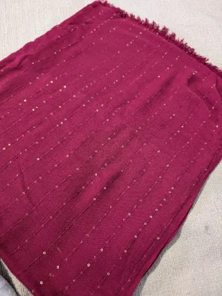 Pashmina burdeos con lentejuelas. Nueva. Lollipops