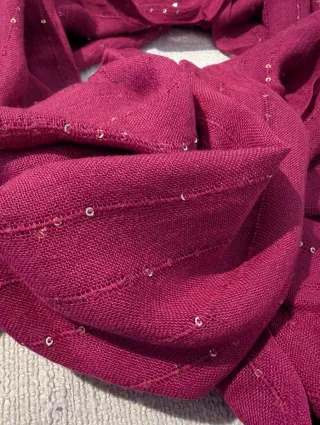 Pashmina burdeos con lentejuelas. Nueva. Lollipops