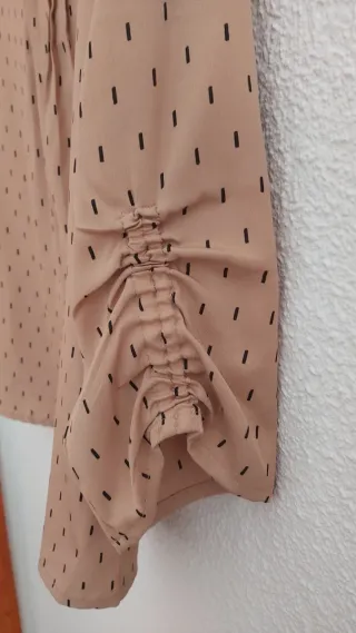 Blusa Sfera Beige Estampada Talla M