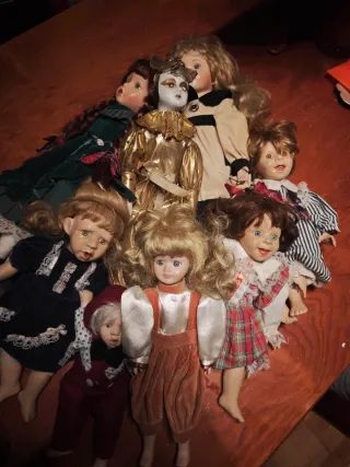 Lote 8 bambole antiche in porcellana