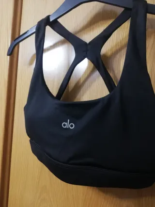 [Talla S] Sujetador deportivo Alo Yoga negro