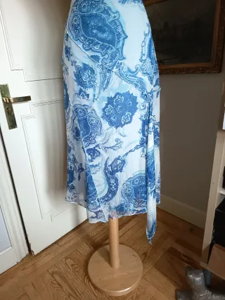 Falda midi seda Purificación García .