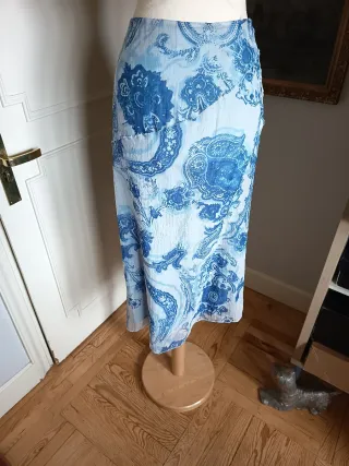 Falda midi seda Purificación García .