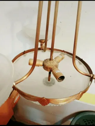 Lámpara vintage de bronce de 3 brazos