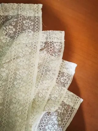 Cortina tapete bordado crudo 67x170