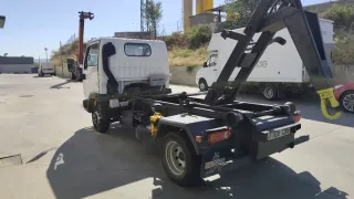 Nissan Multilift