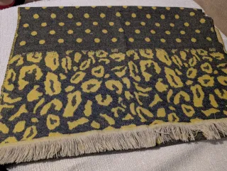 Pashmina animal print y lunares. Nueva