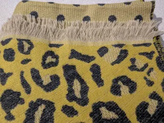 Pashmina animal print y lunares. Nueva
