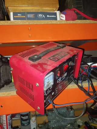 Cargador Batería Coche CB-15M 6V/12V