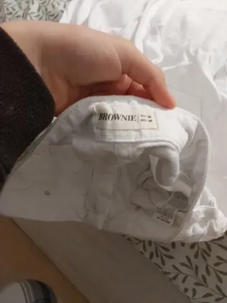 Pantalón tiro bajo con estrellas y acampanado