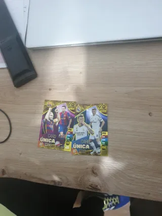 Caja Panini Adrenalyn XL Dynasty 2023-24