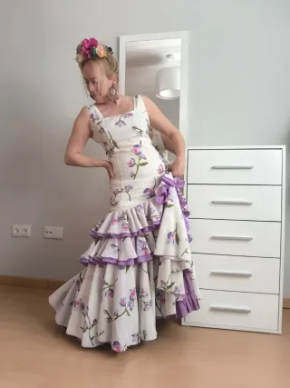 Vestido Flamenca Flores Moradas