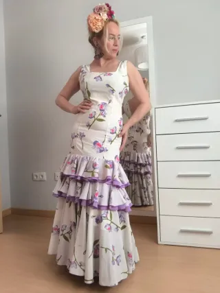Vestido Flamenca Flores Moradas