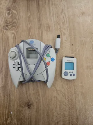 SEGA Dreamcast Chipeada + 2 Mandos