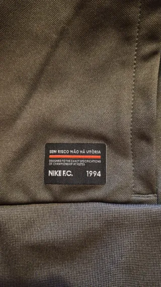 Chaqueta Nike Performance